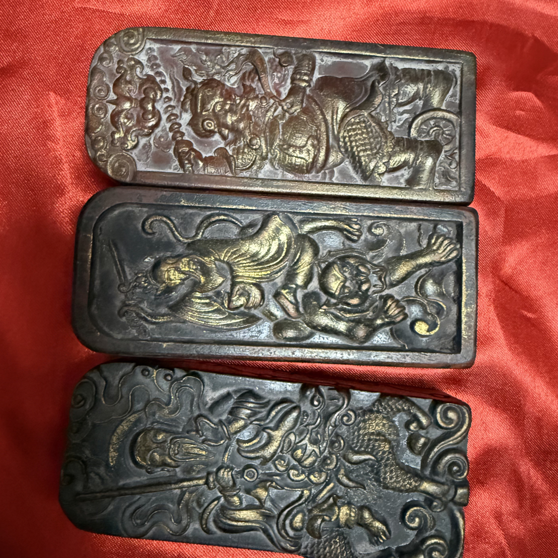 人物浮雕令牌小巧精致此为单个价请勿直拍