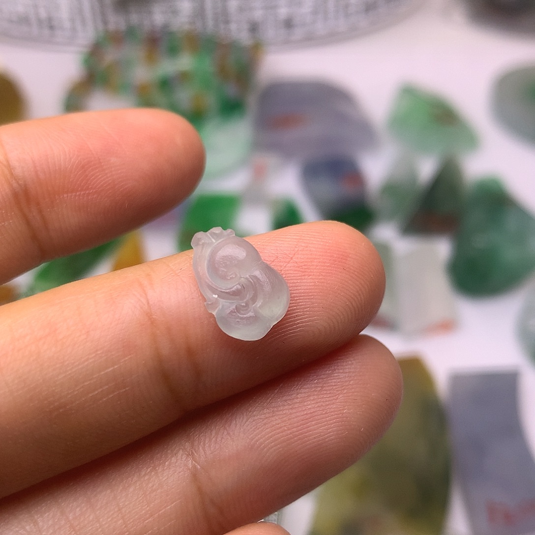 定制翡翠未镶嵌天然翡翠定制