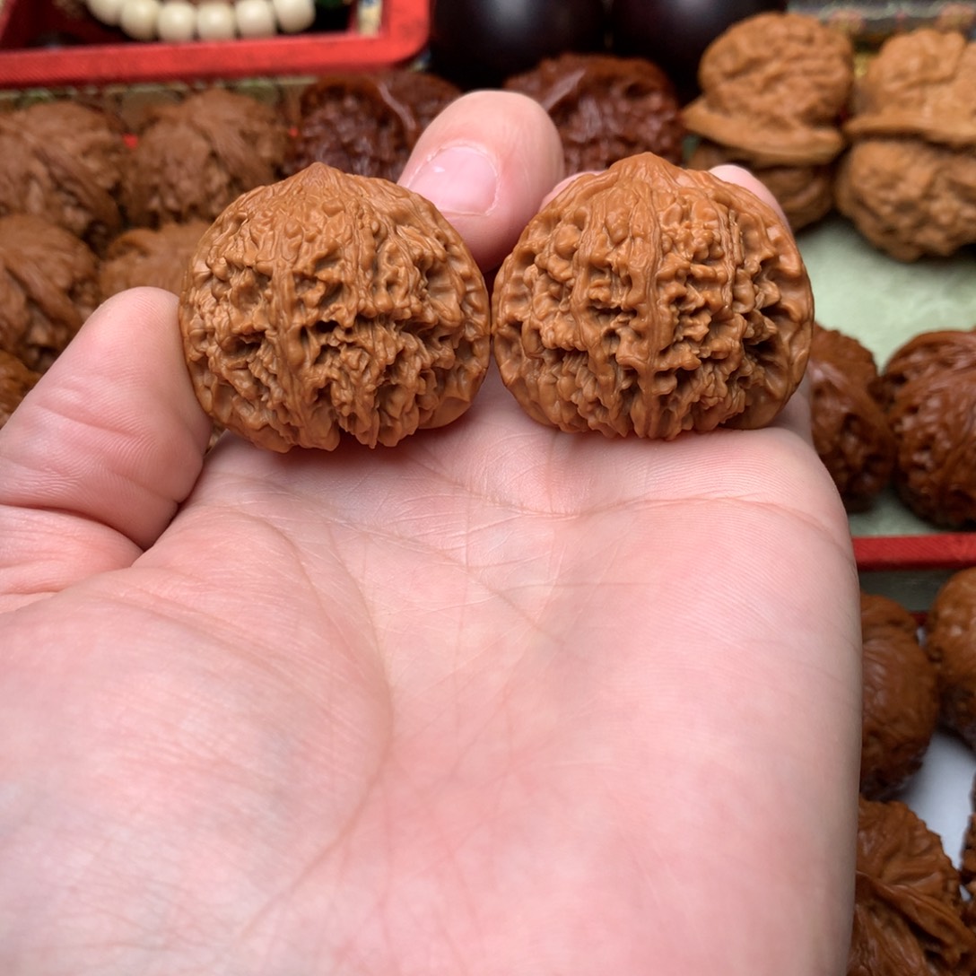 文玩核桃把件39尺全品满天星狮子头