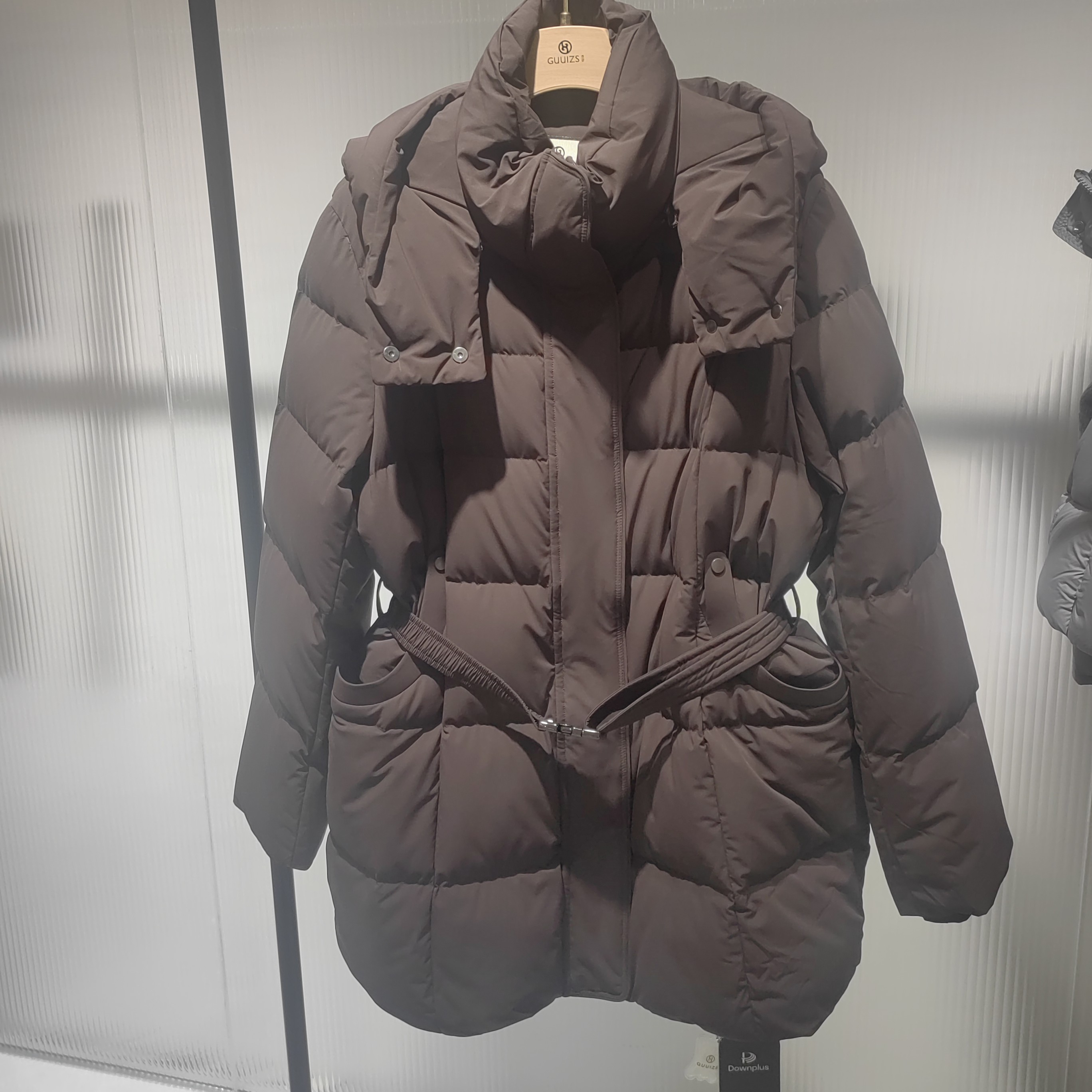 贵姿2025冬收腰中长款四面弹防风羽绒服