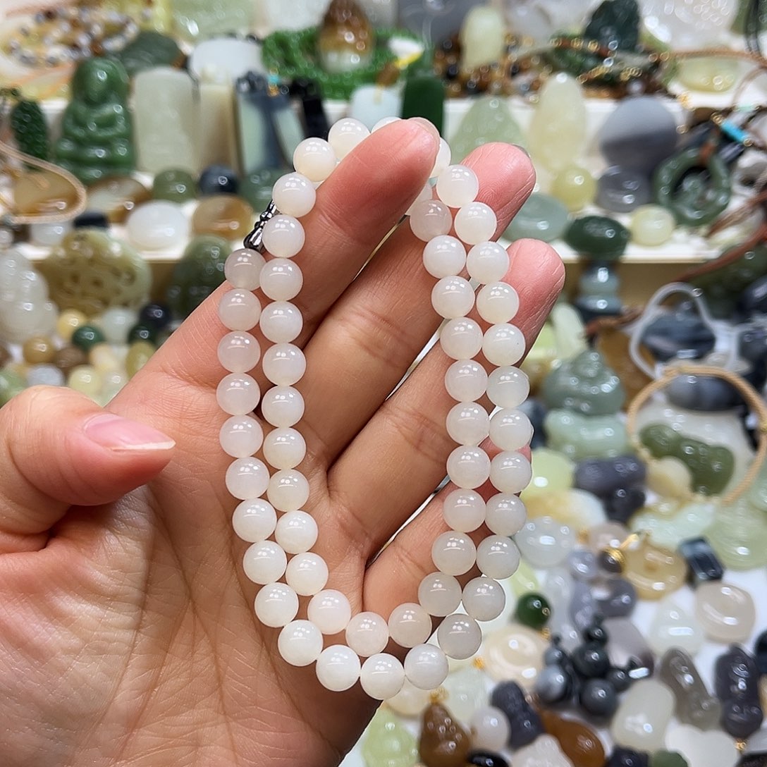 和田玉未镶嵌项链