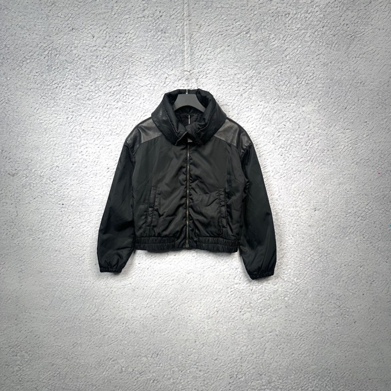 98 Prada 普拉达 黑色棉服短款 44码