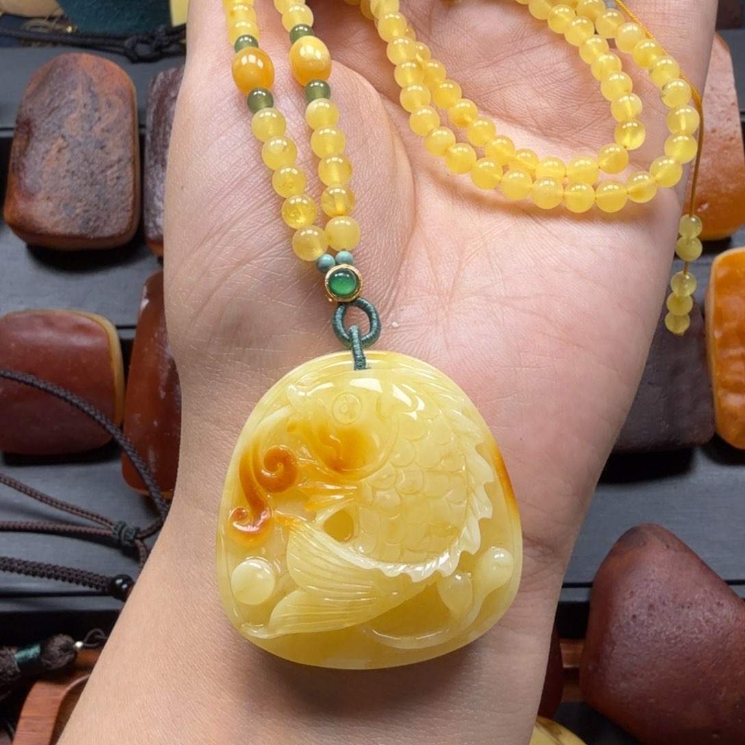 琥珀吊坠(赠链)未镶嵌