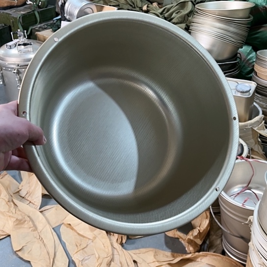 【闪购商品】三 个 三 十 四 厘米 铝 盆