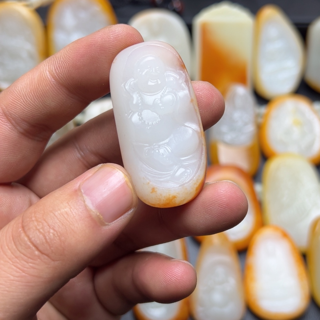 和田玉未镶嵌挂件