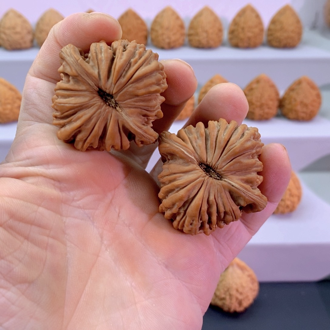 文玩核桃把件44全品四座楼