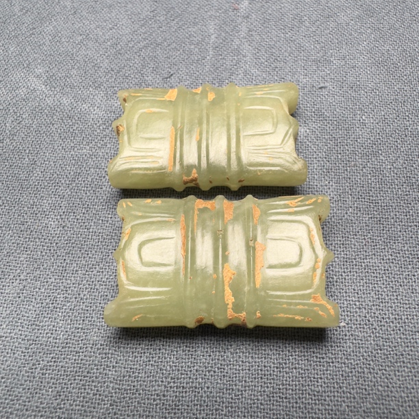 高古和田玉束娟佩，工艺精湛