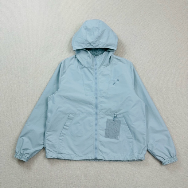 99新 LouisVuitton/路易威登 别针老花双面冲锋夹克/52码/WL2146