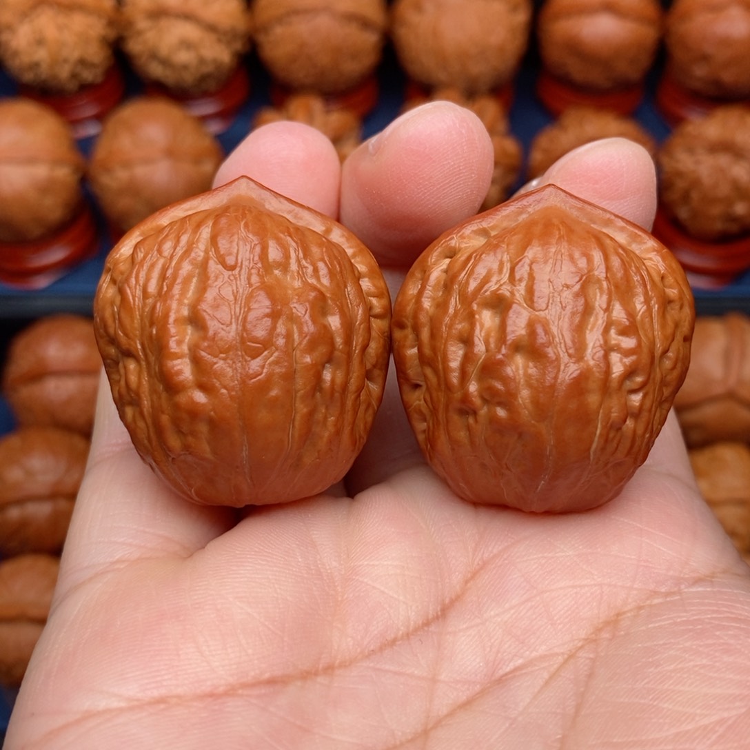 把件文玩核桃手捻金斧