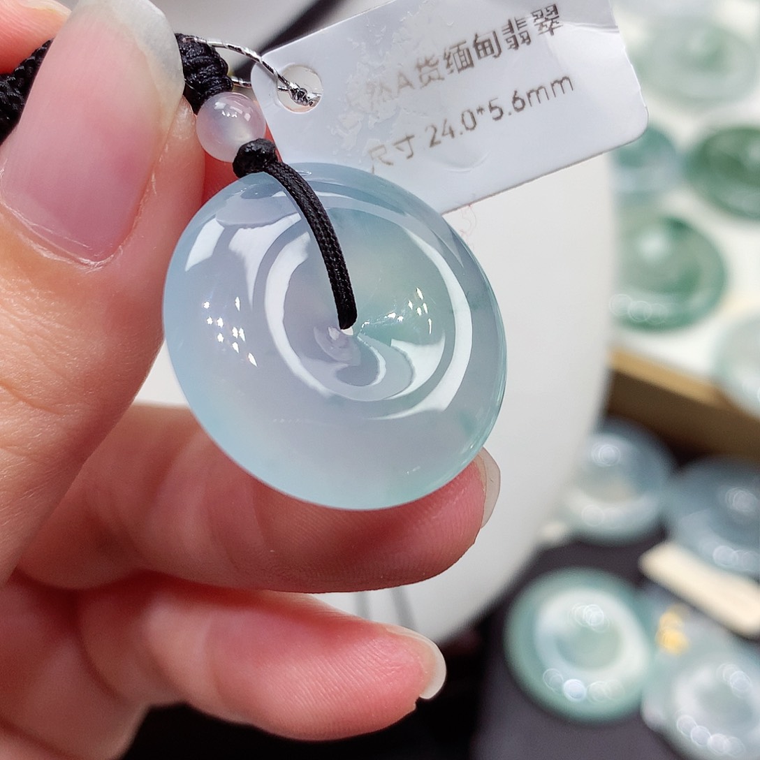 颈饰未镶嵌翡翠编号117，24/5.6