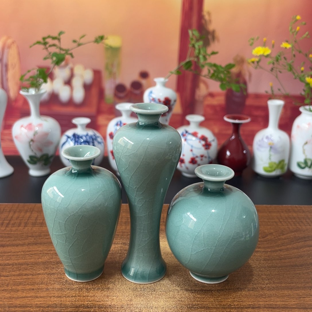 景德镇小花瓶等着你