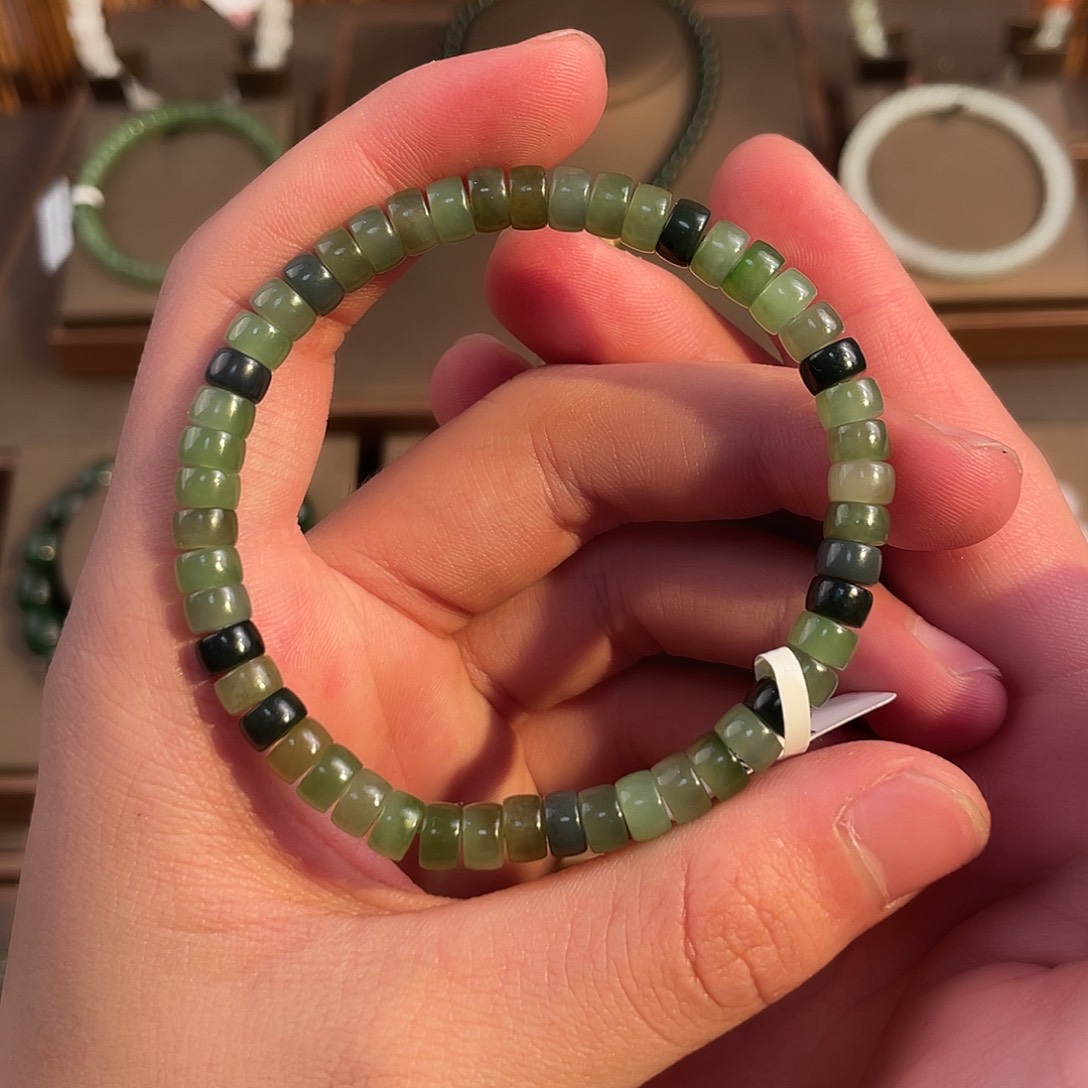 未镶嵌手链和田玉（糖玉）