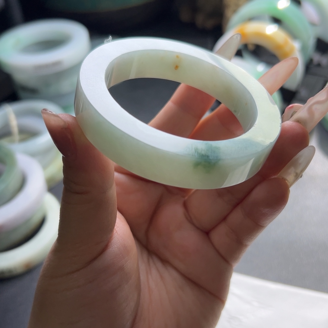 定制翡翠翡翠手镯未镶嵌?****?