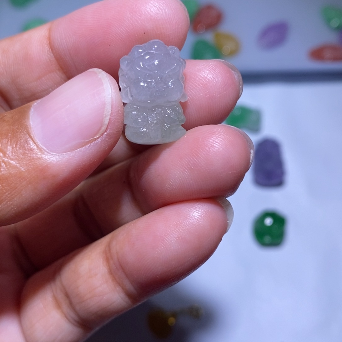 颈饰未镶嵌翡翠六***中