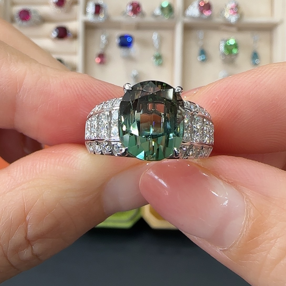 碧玺戒指18K金镶嵌6.69ct