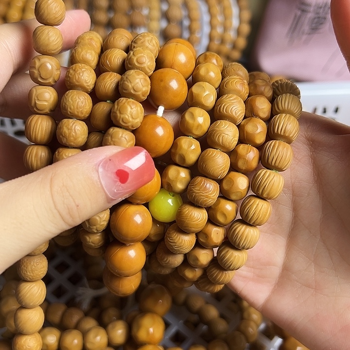 吊坠猴头核桃手中任选一条练手瑕疵款