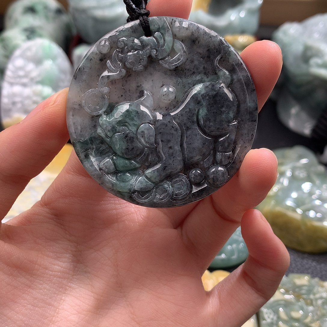 吊坠(不含链)未镶嵌翡翠