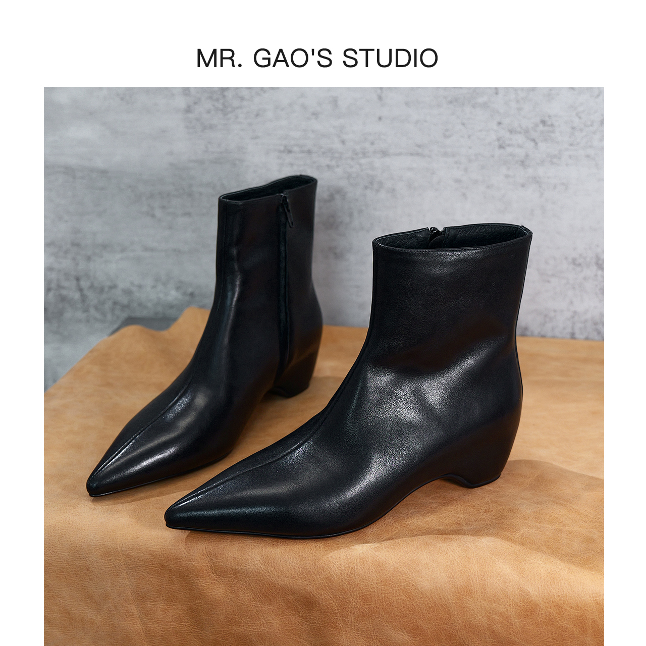 25新款极简主义法式/优雅粗跟尖头一脚蹬短靴百搭秋冬真皮女靴