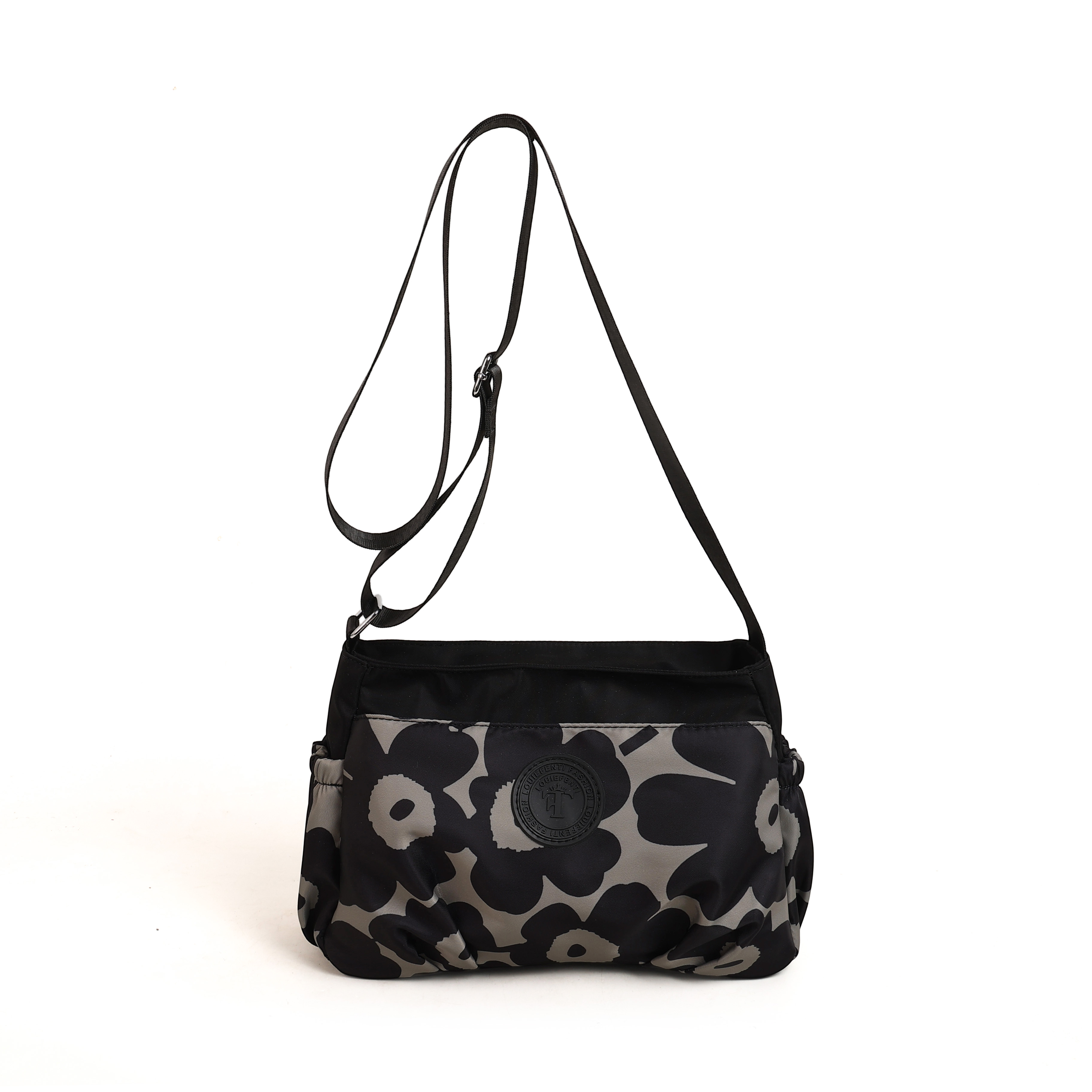 新款复古多口袋款单肩斜挎包户外邮差包港风