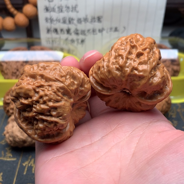 文玩核桃吊坠核桃