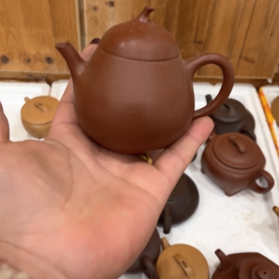 紫砂茶壶瑕疵………………