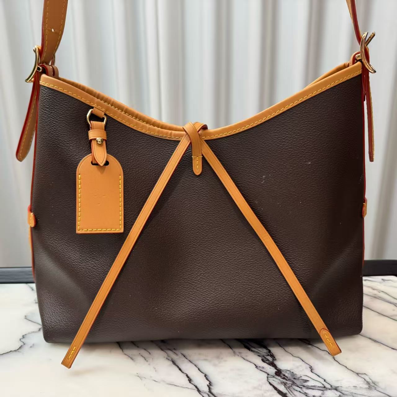 经典单肩斜挎手拎包时尚女包包