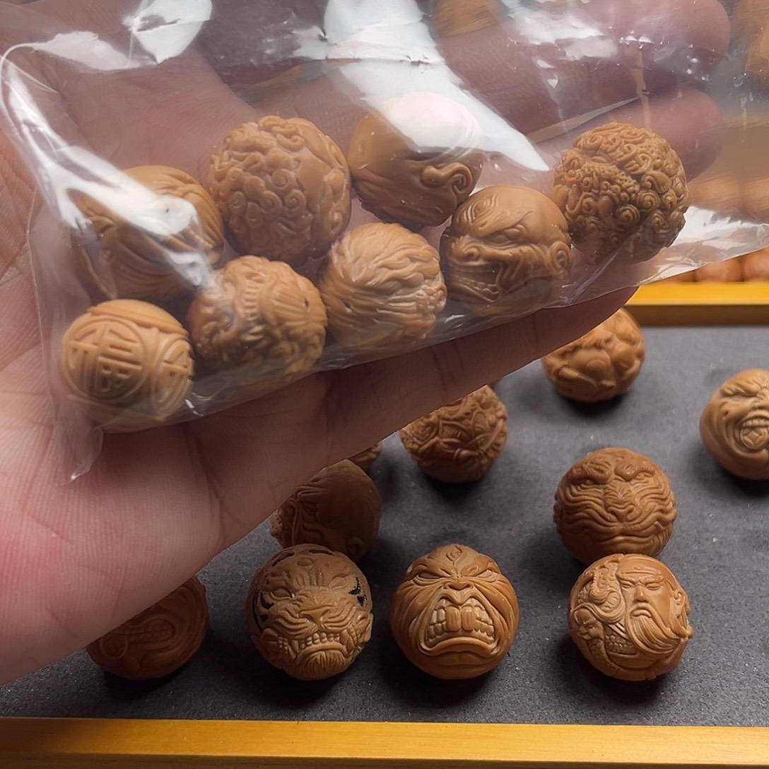 吊坠猴头核桃岁月静好