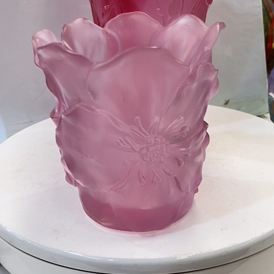 琉璃花瓶高10厘米口径9厘米