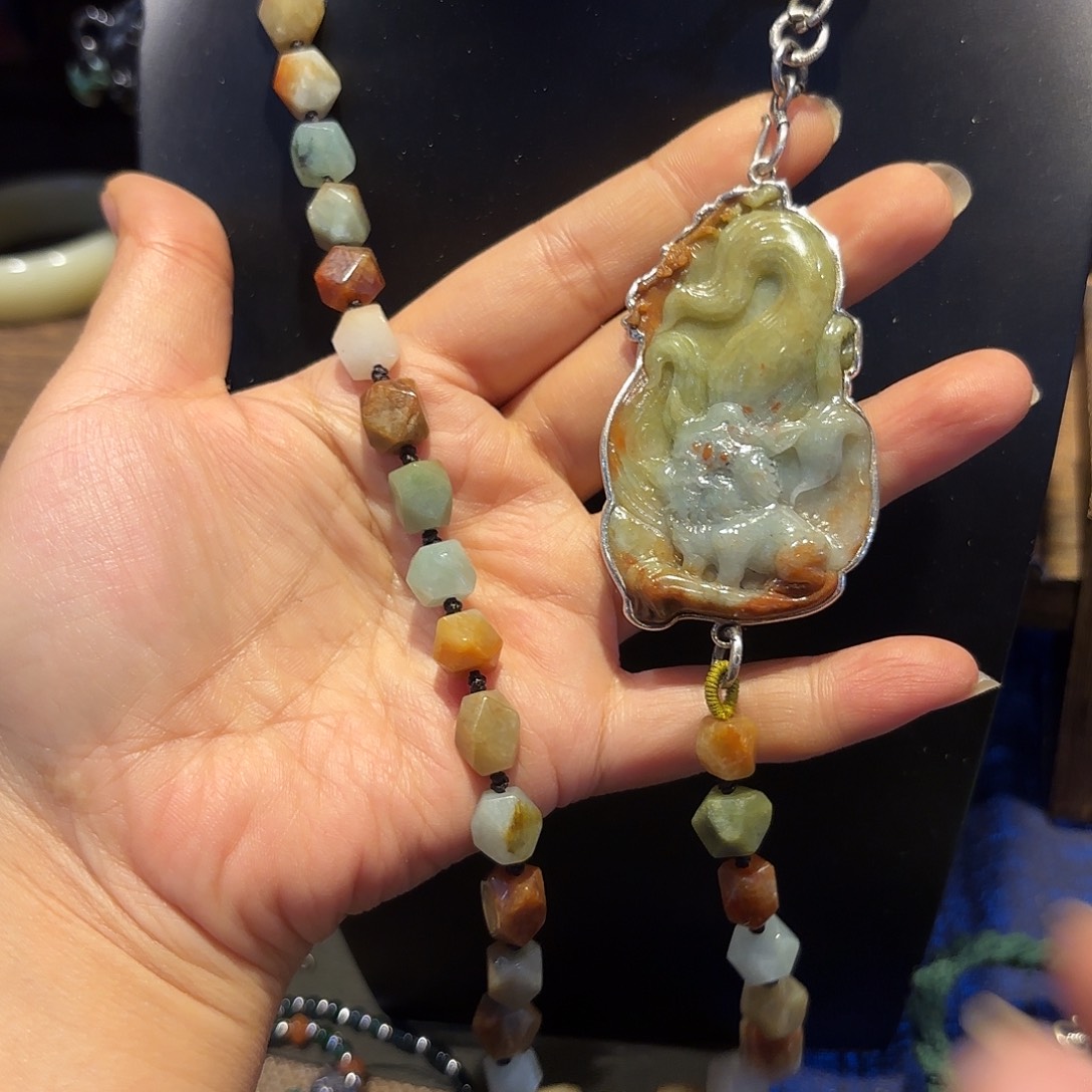 翡翠颈饰未镶嵌原创