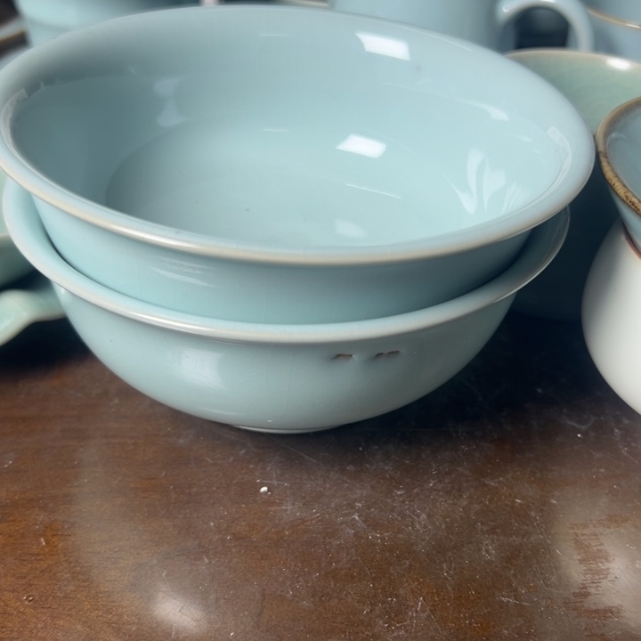 给默默的默默咯莫的