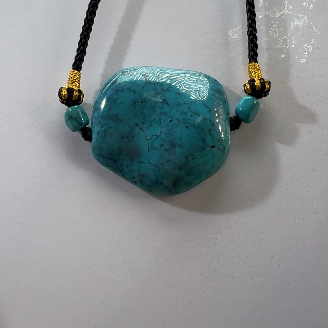 绿松石未镶嵌挂件