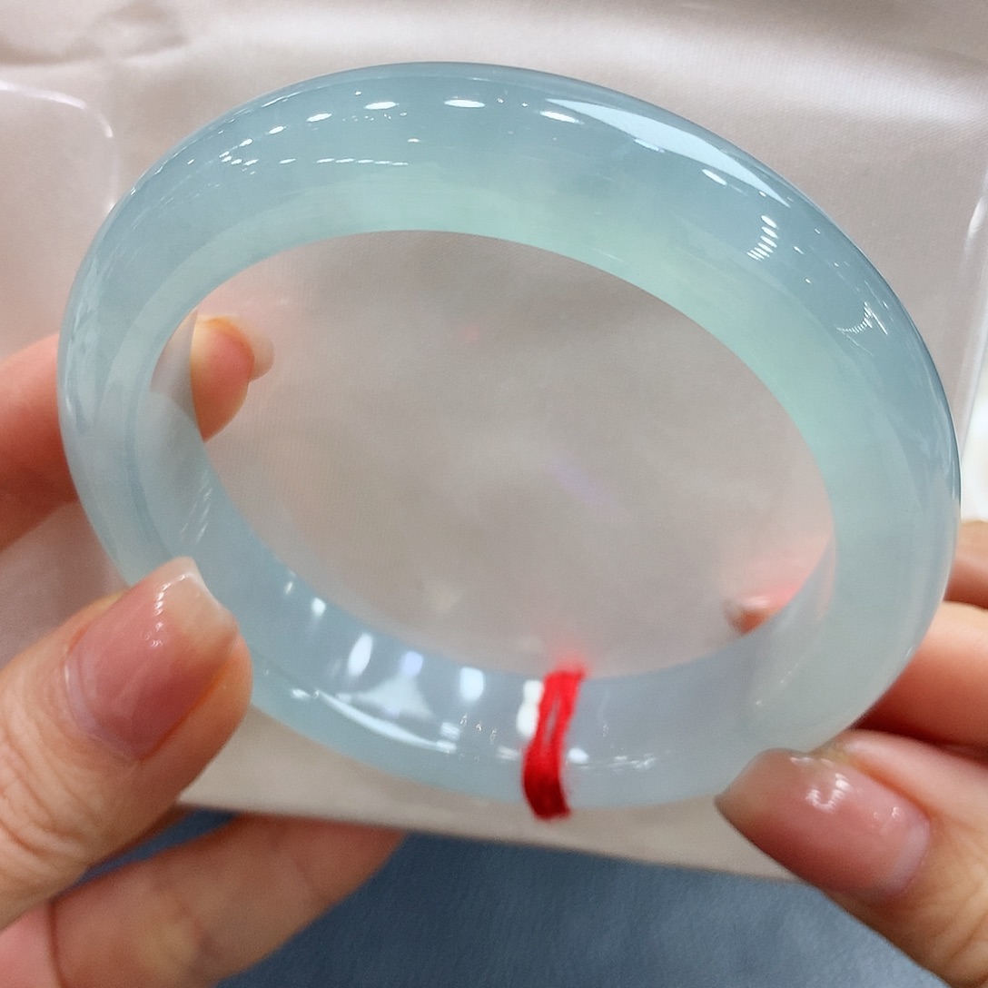 翡翠未镶嵌手镯56.6正圈两天鉴赏