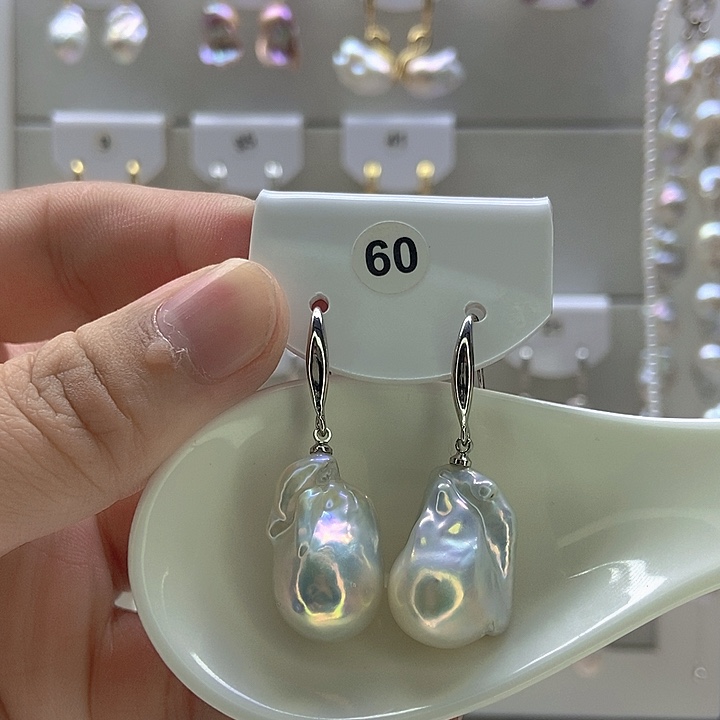 陈***会颈饰银S925镶嵌淡水珍珠60