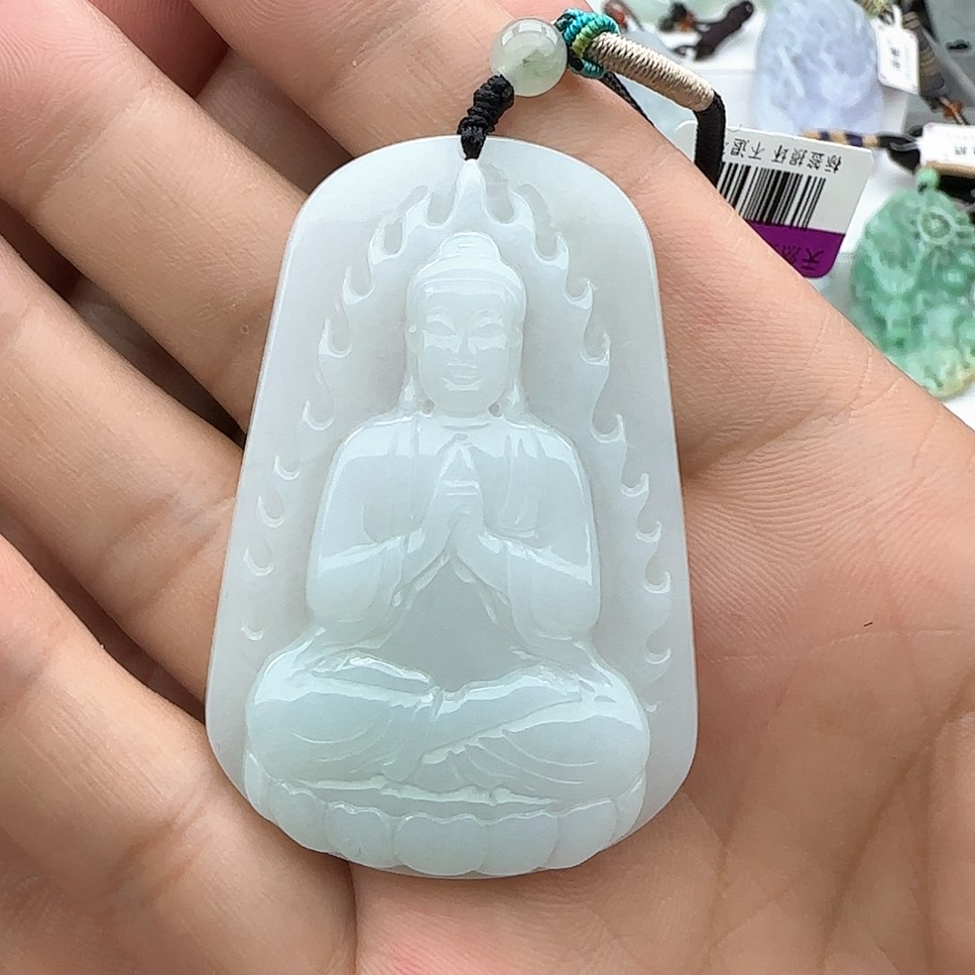 翡翠颈饰未镶嵌宏***车翡翠