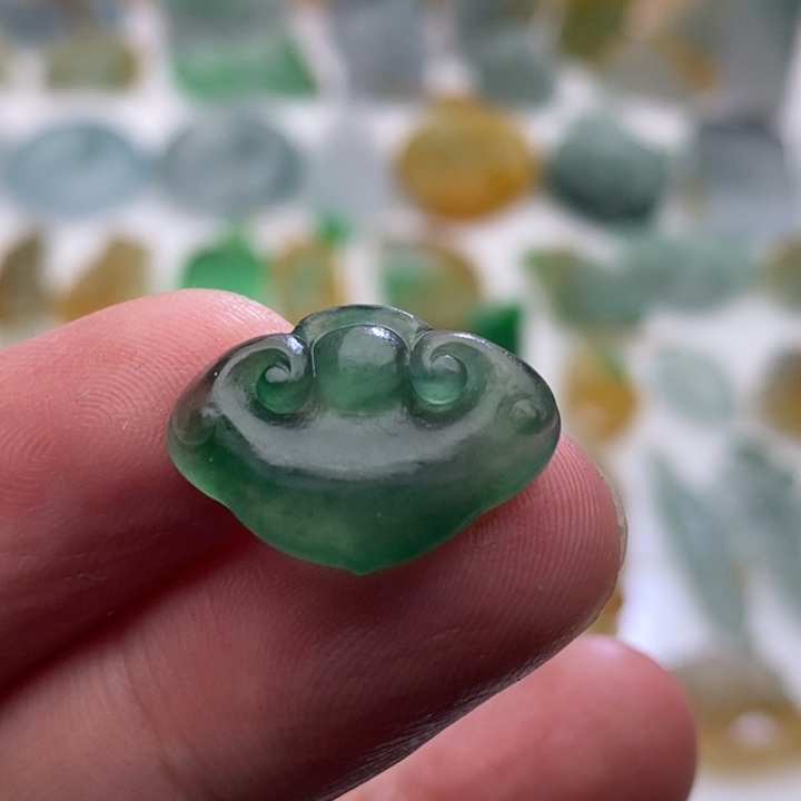 定制翡翠未镶嵌翡翠蓝水如意