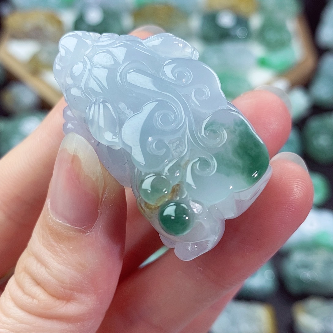 翡翠颈饰未镶嵌天然