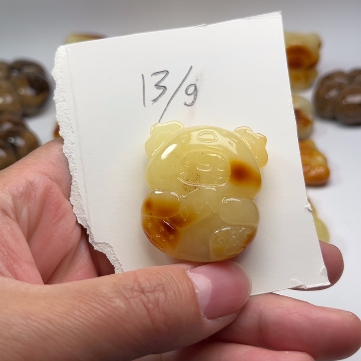 琥珀颈饰未镶嵌琥珀蜜蜡