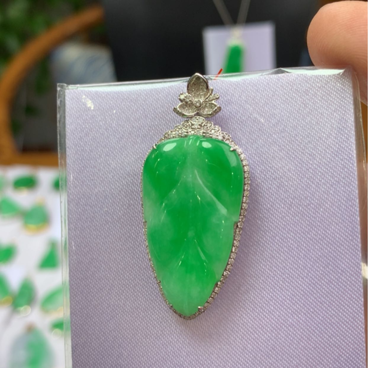 【闪购商品】翡翠颈饰18K金镶嵌翡翠