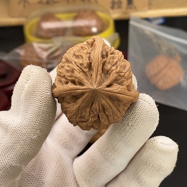 行***行吊坠文玩核桃瑕疵不退不换