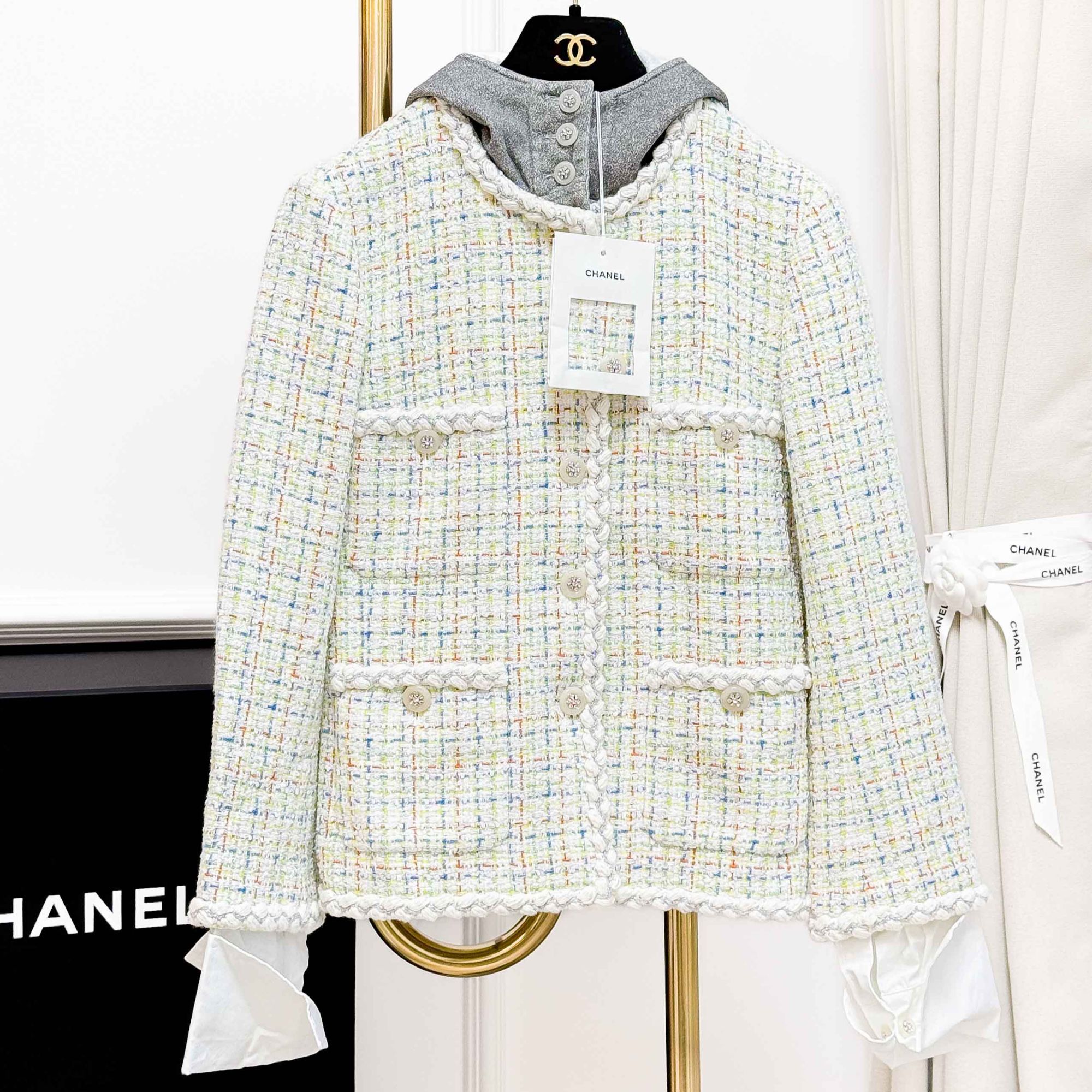 99新 Chanel/香奈儿 38码25C彩色格纹袖口拼接编织粗花呢外套 