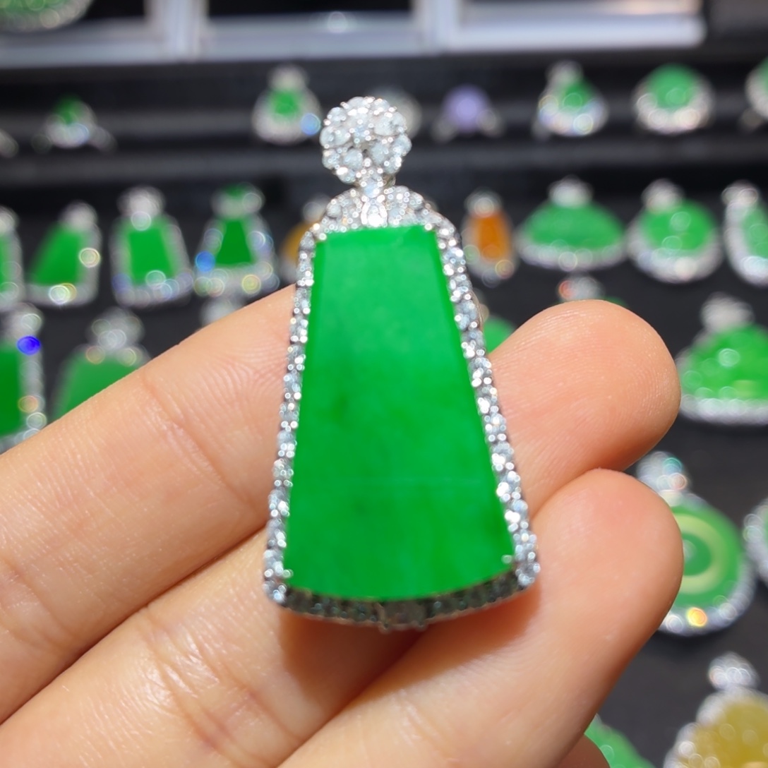 翡翠18K金镶嵌吊坠(不含链)翡翠