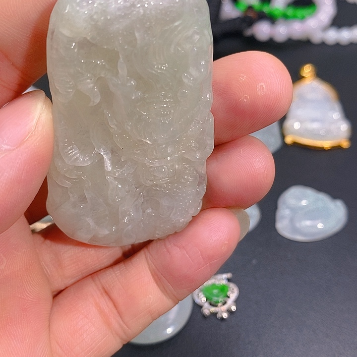 颈饰未镶嵌翡翠0040