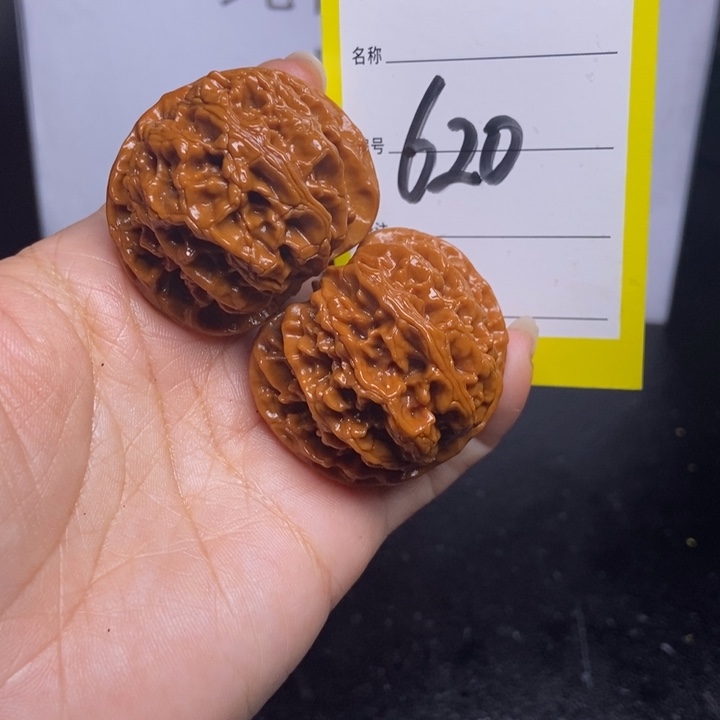 文玩核桃吊坠620/40苹果色差