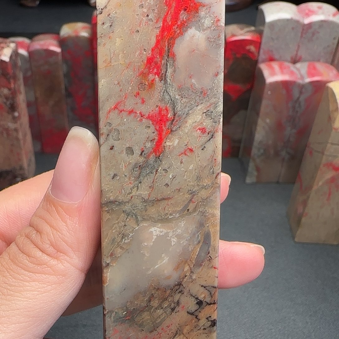 昌化石昌化鸡血石