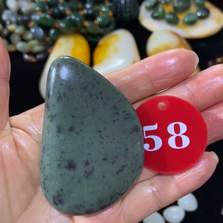 和田玉（糖玉）未镶嵌挂件