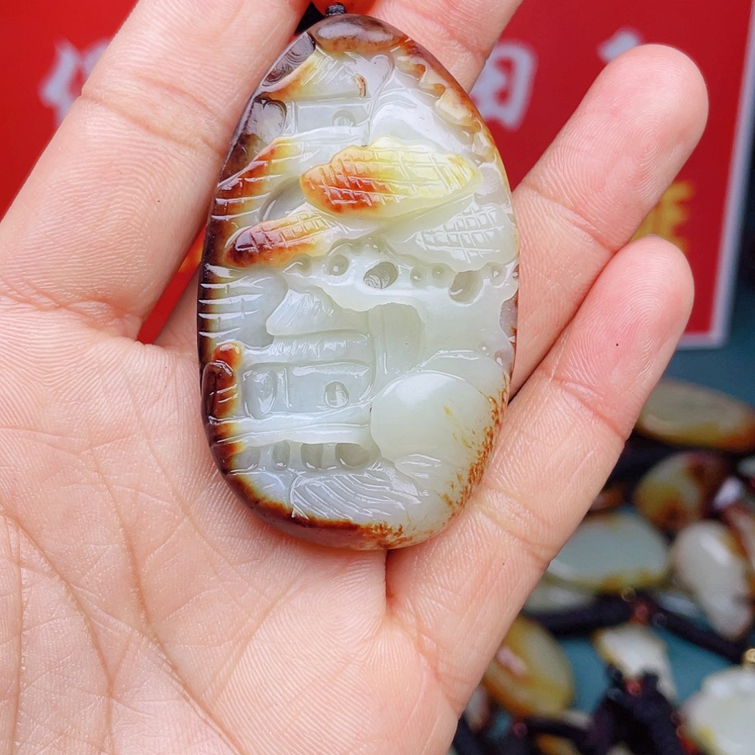 和田玉颈饰未镶嵌