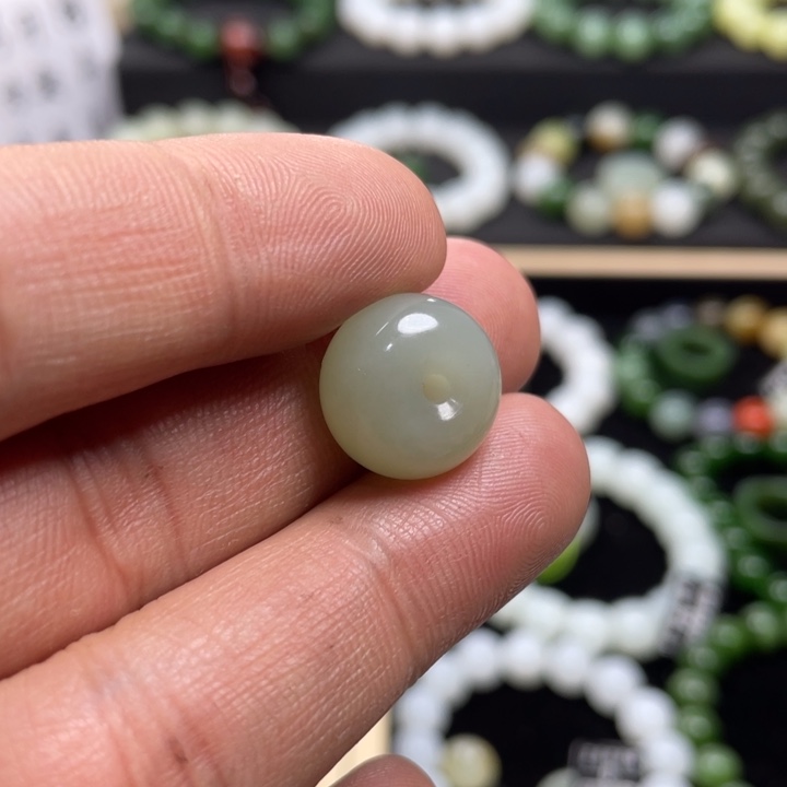 和田玉吊坠(不含链)未镶嵌新疆且末料卡15➕平安扣