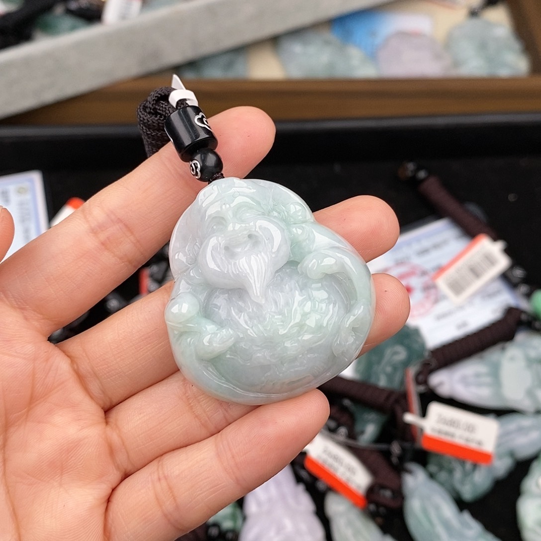 翡翠颈饰未镶嵌一