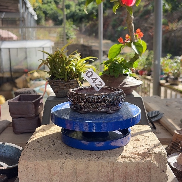 8x5.8x2.5//////////042/////