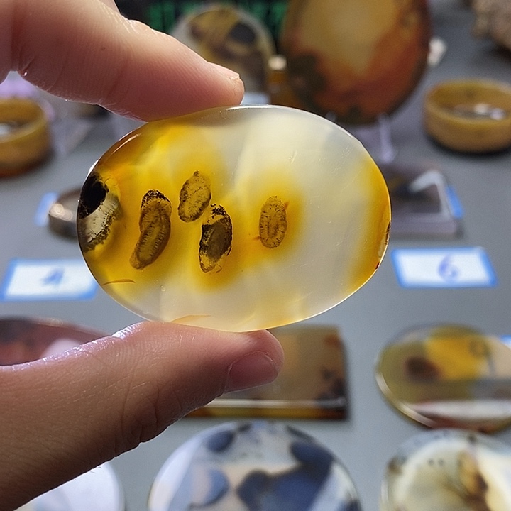 玛瑙/玉髓未镶嵌珠宝半成品34